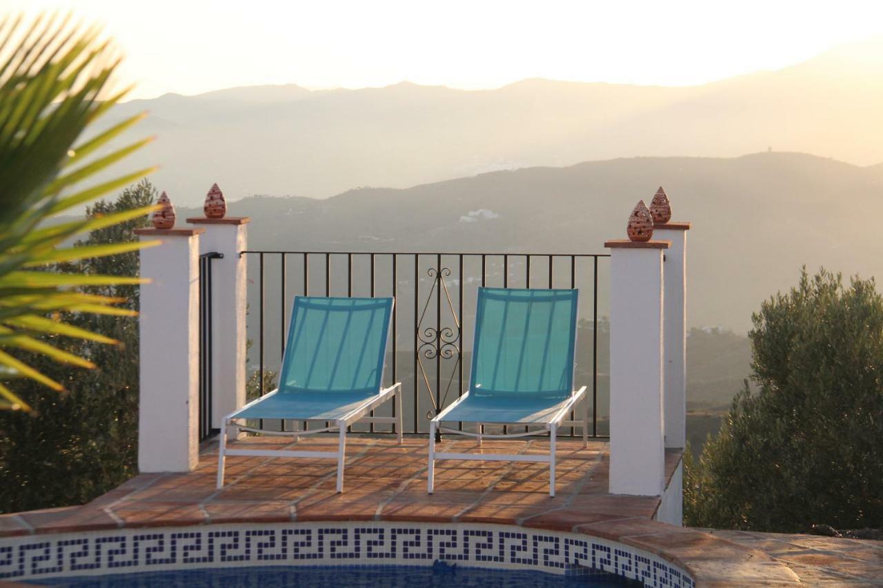 Casa Soleada Holiday Fully Private Villa Canillas de Aceituno Exteriör bild